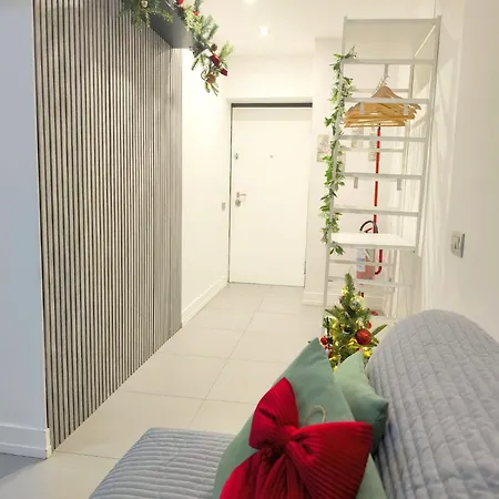 Lounge *