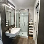 Lounge Apartment *